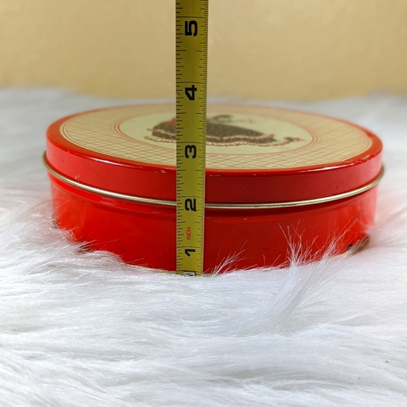 Silhouette Vintage Victorian Lady And Dog Puppy Round Tin Trinket Box Cir 1940s - Picture 5 of 10